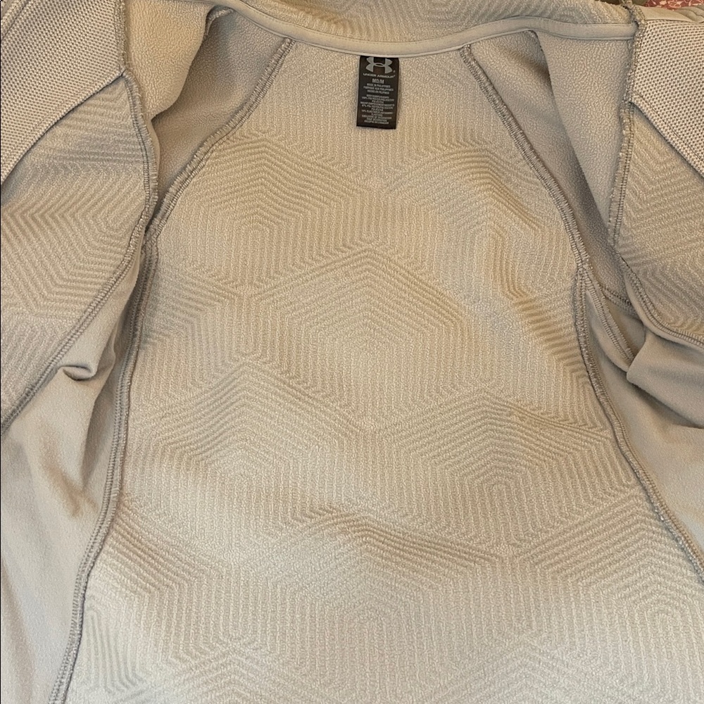 Under Armour Women’s Medium Waffle Knit Full Zip Jacket Light Gray Hood Pockets - Picture 6 of 7